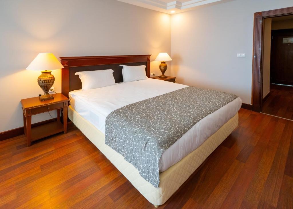 هتل بدروم هالیدی ریزورت اند اسپا